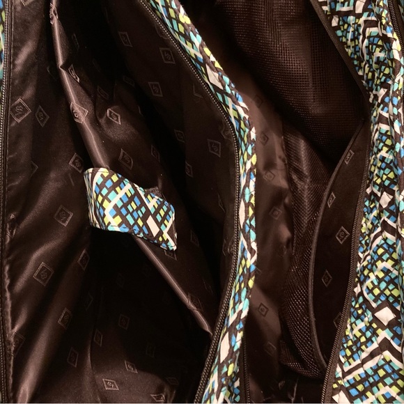 NWOT Vera Bradley Duffle Bag - Picture 3 of 3